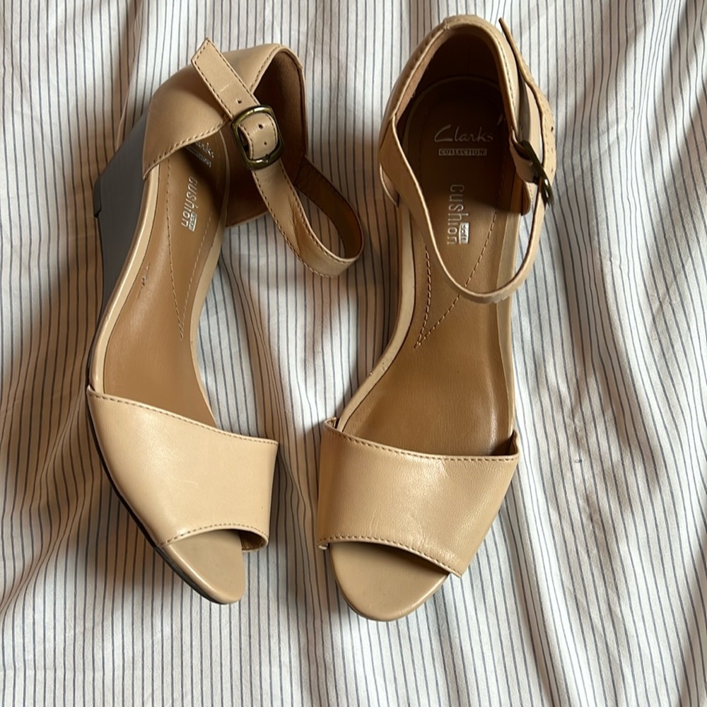 Clarks Heeled Nude Sandal, US 7.5